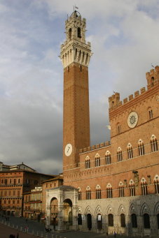Tower of Town Hall in the Piazza del Campo