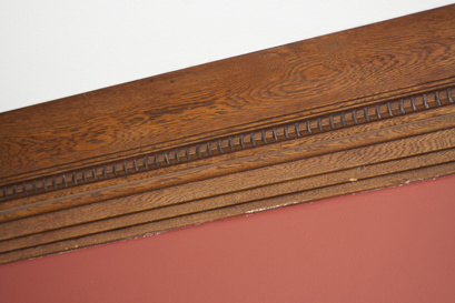 crown molding in dining room