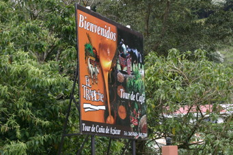entrance sign to El Trapiche